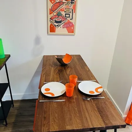 Orange Διαμέρισμα