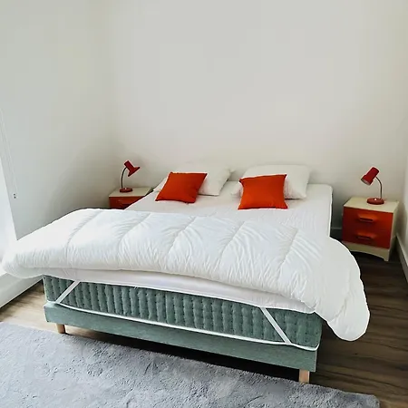 Apartment Orange